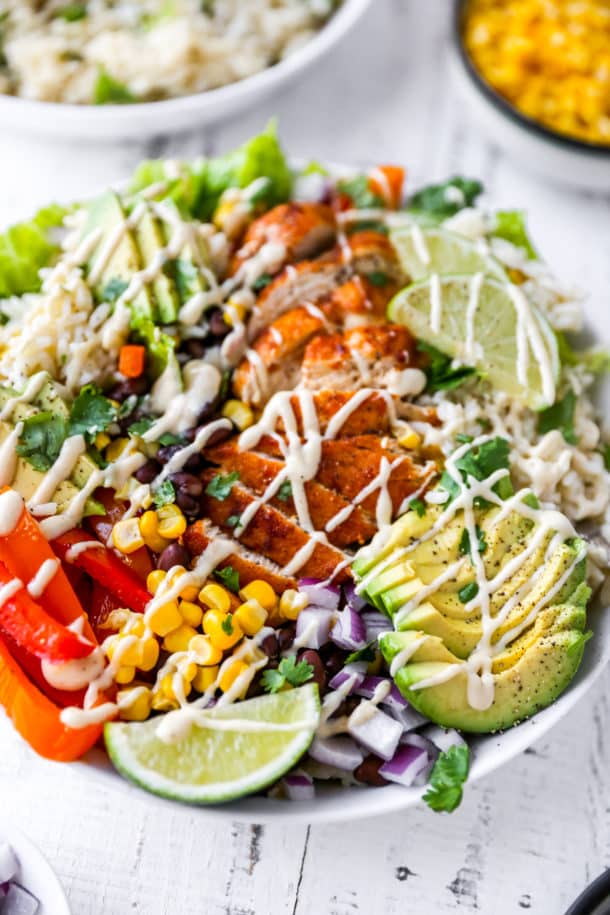 Healthy Fajita Chicken Burrito Bowls Kim S Cravings