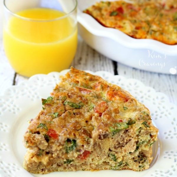 Easy Breakfast Casserole with turkey sausage, kale and tomatoes- perfect for whipping up when you have a large army (or a few friends) to feed and don’t want to spend all morning in the kitchen.