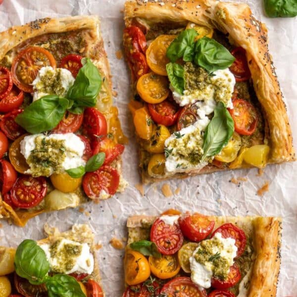 Tomato tart cut into 4 pieces.