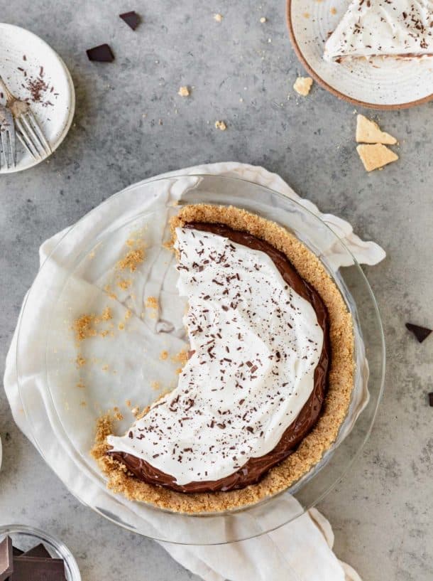 No-Bake Chocolate Pudding Pie - Kim's Cravings